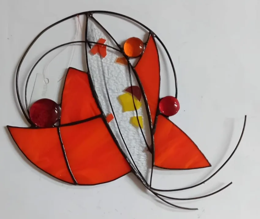 Abstraktes Tiffany-Glasbild in Rot, Weiß und Gelb